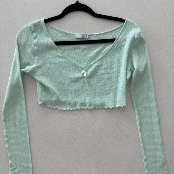 TOBI Mint Green Cropped Peplum Hem Top - Picture 3 of 6